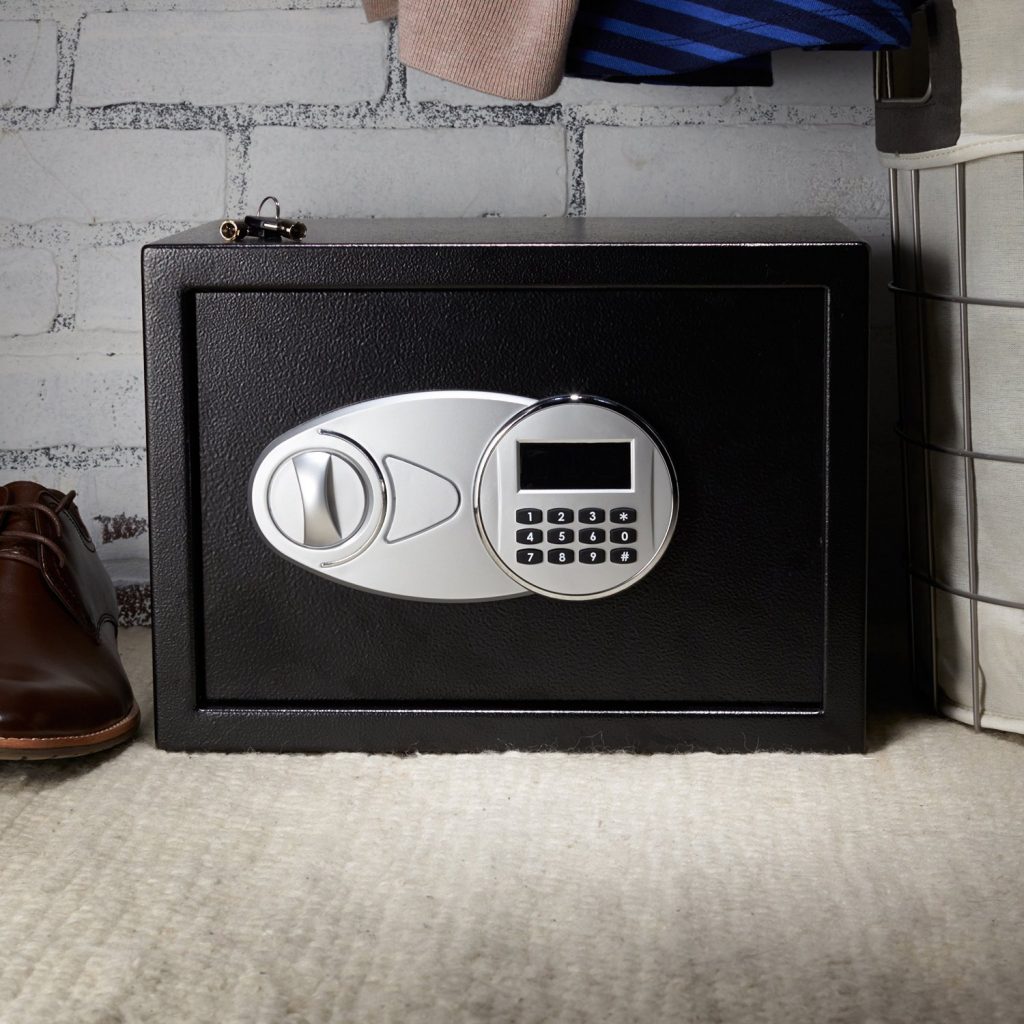 The Top 7 Dorm Room Safes for Protection of your Valuables - College ...