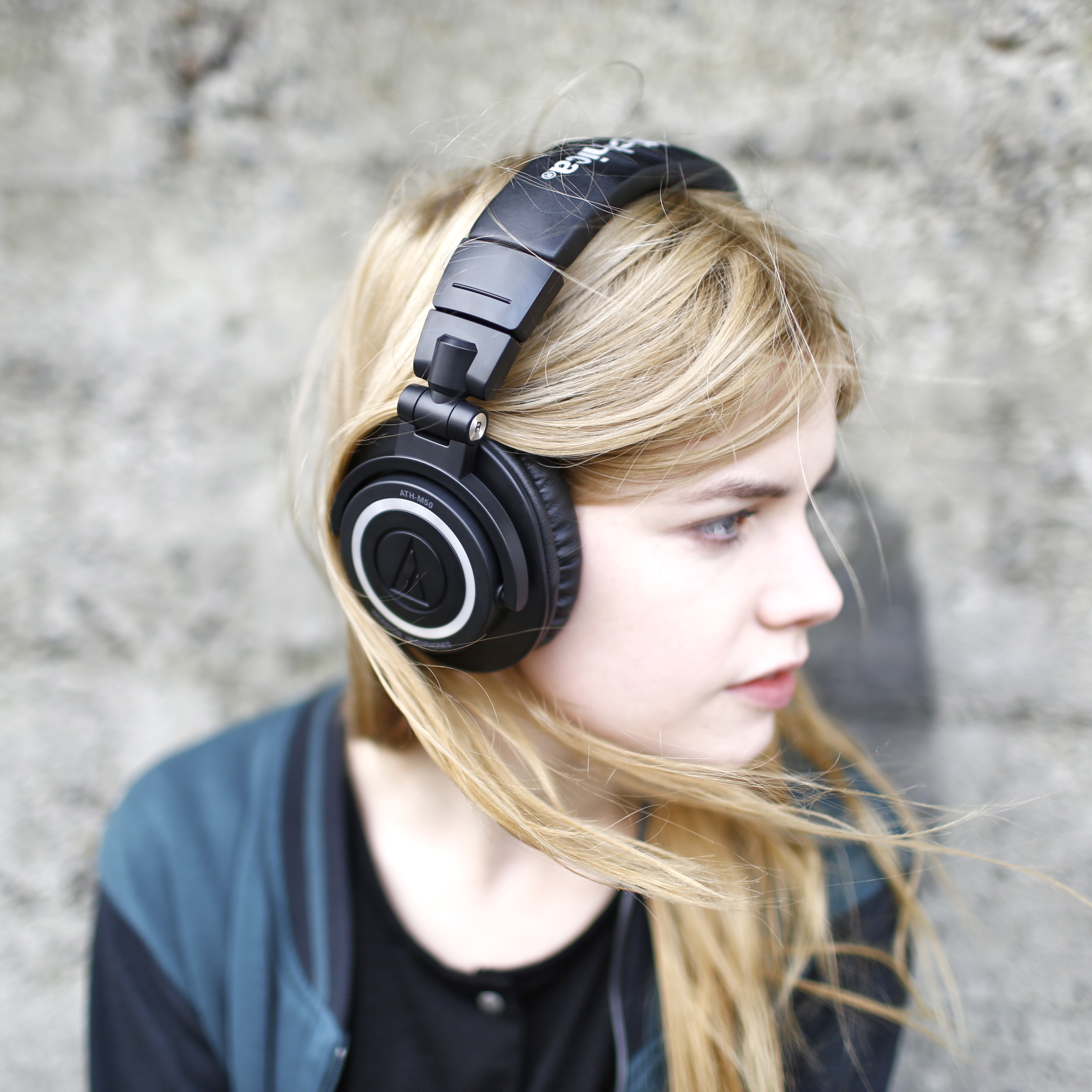 Noise Cancelling Headsets For College Students